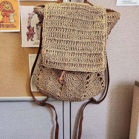 Neiman Marcus Beach Medium Straw Handmade Woven Backpack main image 6